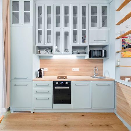 Central Vienna Apartment With Garden View ภายนอก รูปภาพ