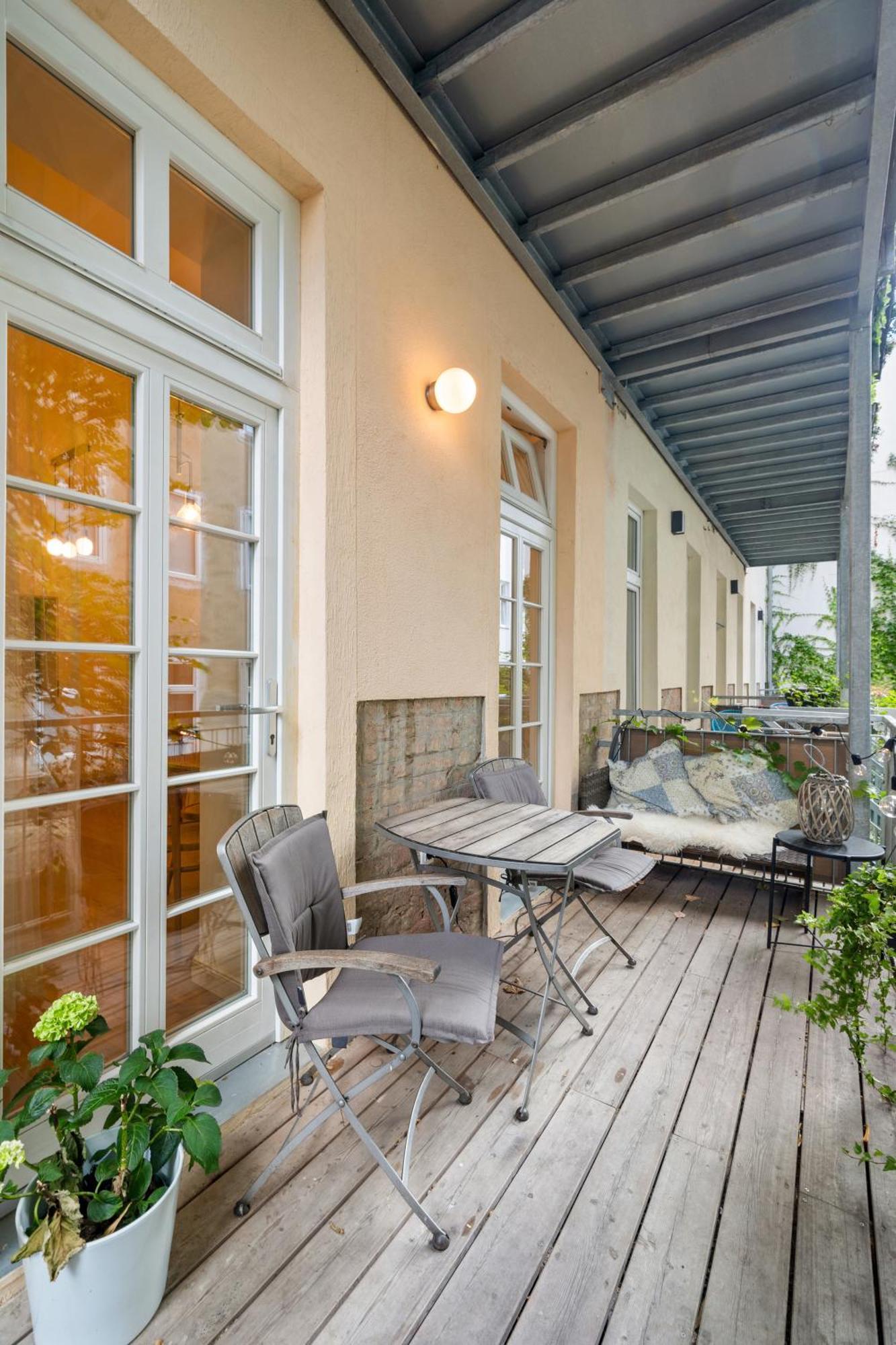 Central Vienna Apartment With Garden View ภายนอก รูปภาพ